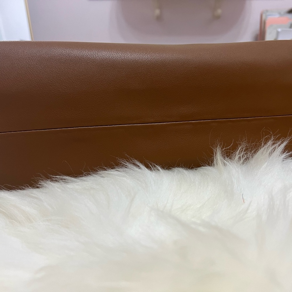 Calfskin magnetic closure clutch - Picture 6 of 8